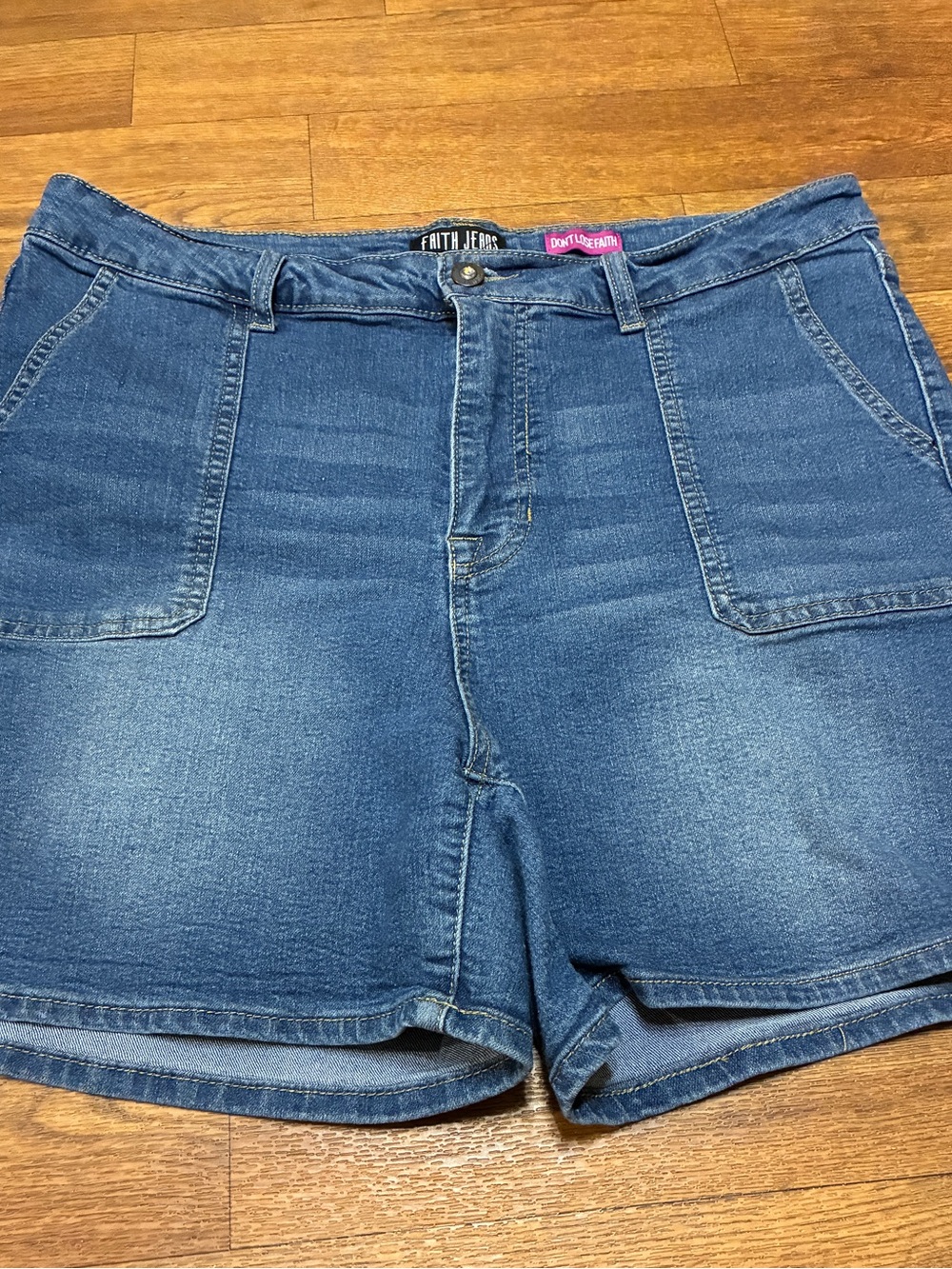 Women’s Faith Jeans Light Blue Denim Shorts Size 16